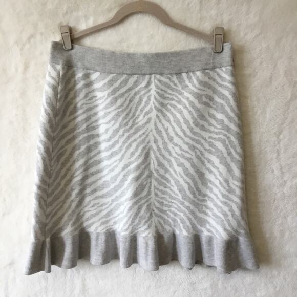 Anthropologie Dresses & Skirts - Anthropologie Gray Zebra Ruffled Knit Skirt